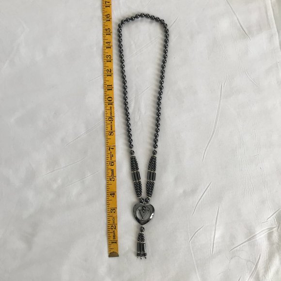 🌻 🌸 Hematite Necklace – Bold Geometic Design – Pristine Condition - Picture 8 of 11